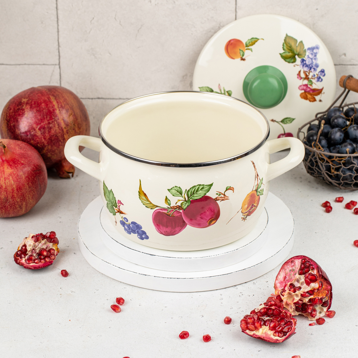 Кастрюля эмалиров. "фрукты" 5,3 л, 22 см металл. крышка (1/4) "metrot"