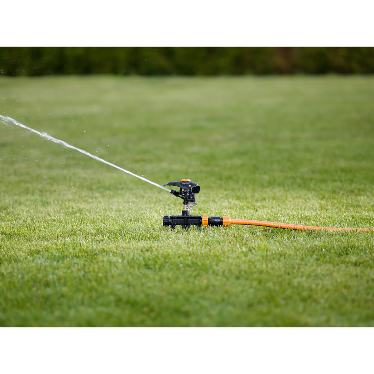 Дождеватель импульсный на колесах (1/6) "fiskars" 1023656