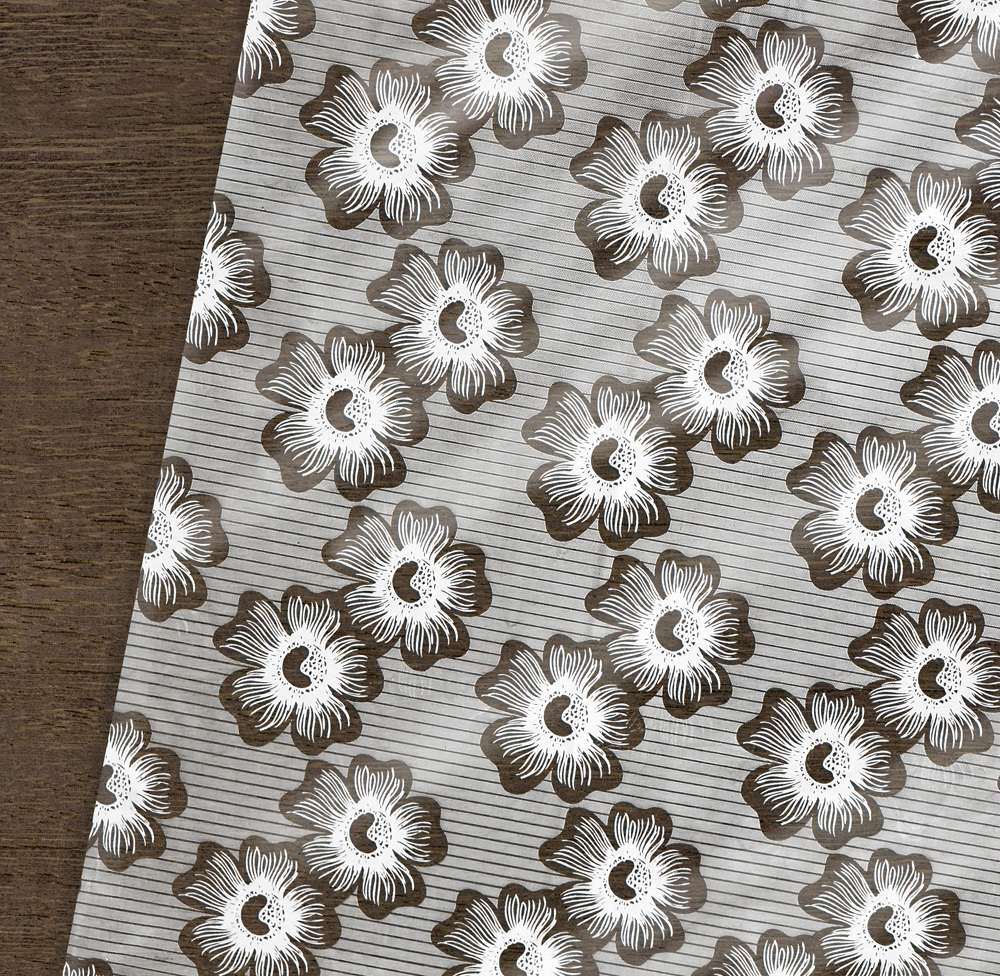 Клеенка пвх "ажурная" 132 см  рулон 25 м (1) поляна 007-1