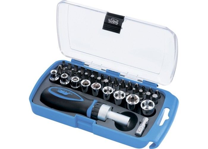 Отвертка реверсивная с набором бит и торцевыми головками, 41 шт Барс (13358)