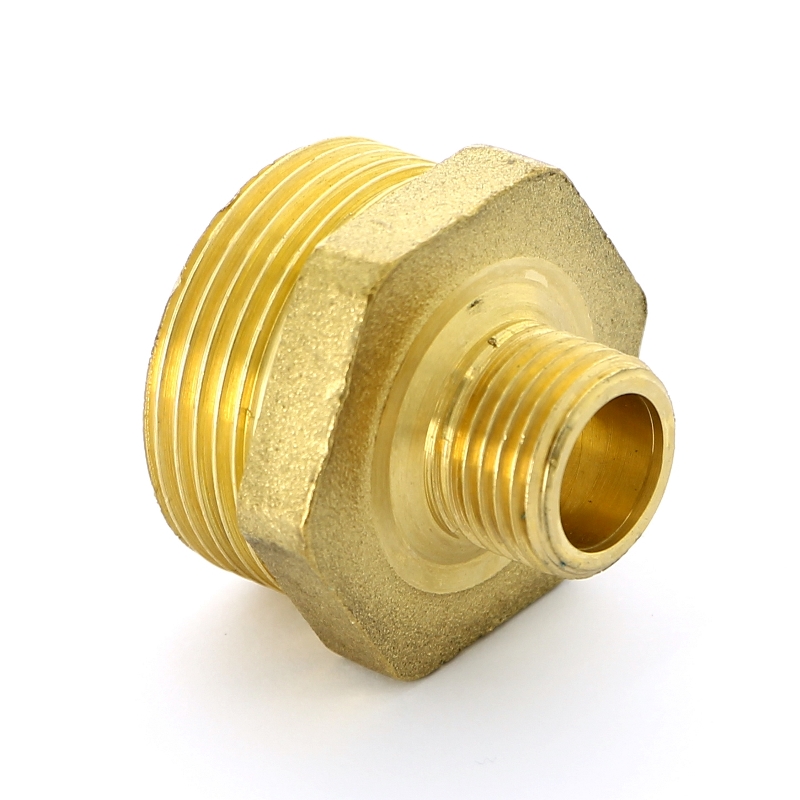 Ниппель редукция 1"1/4 x 1/2" (НР) латунь UNI-FITT