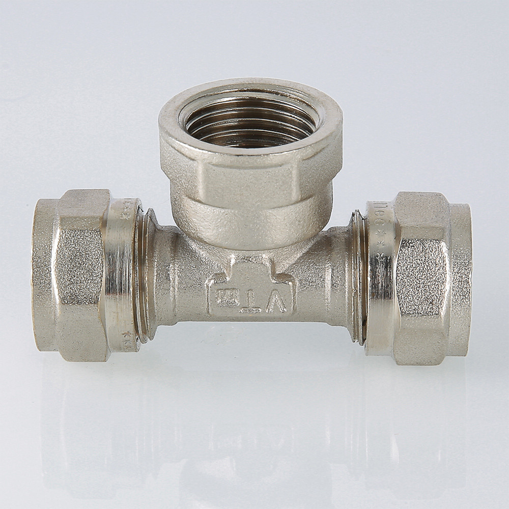 Тройник с переходом на внутреннюю резьбу 16 мм х 1/2" VALTEC