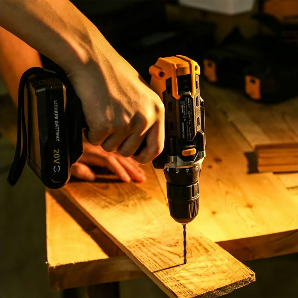 Дрель-шуруповерт аккум. dkcd20fu-li с набором инструм. 63 предм., 2 аккум. (1) "deko" 063-4175