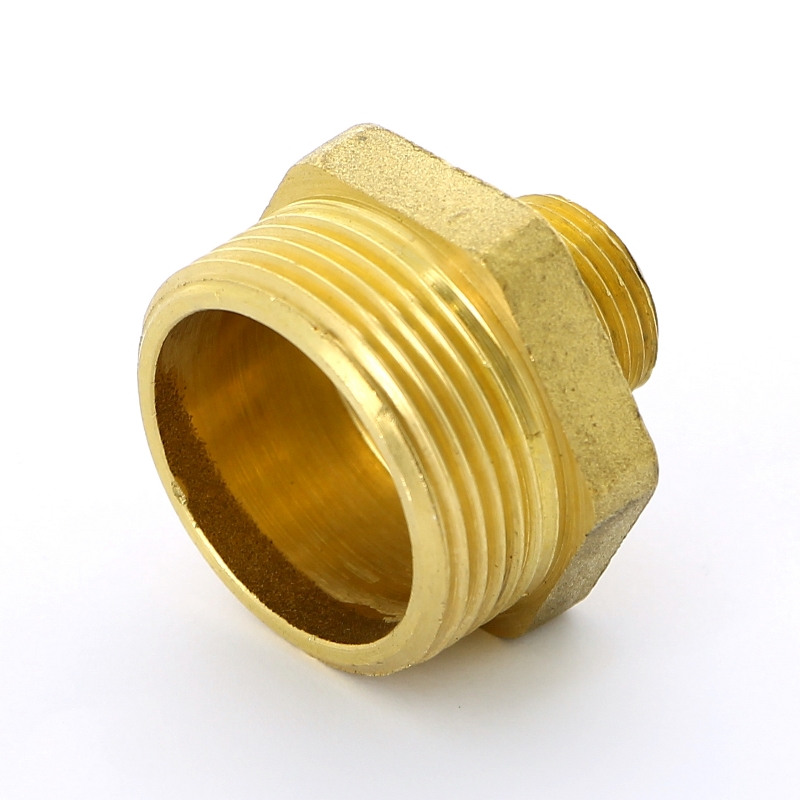 Ниппель редукция 1"1/4 x 1/2" (НР) латунь UNI-FITT