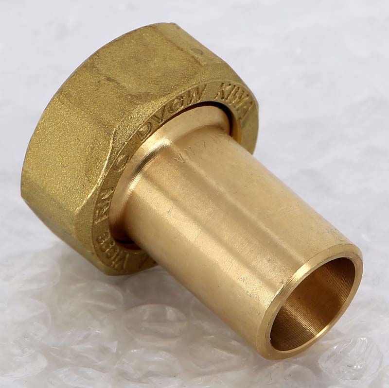 Вставка с накидной гайкой и плоской прокладкой 22x1' пресс Sanpress VIEGA