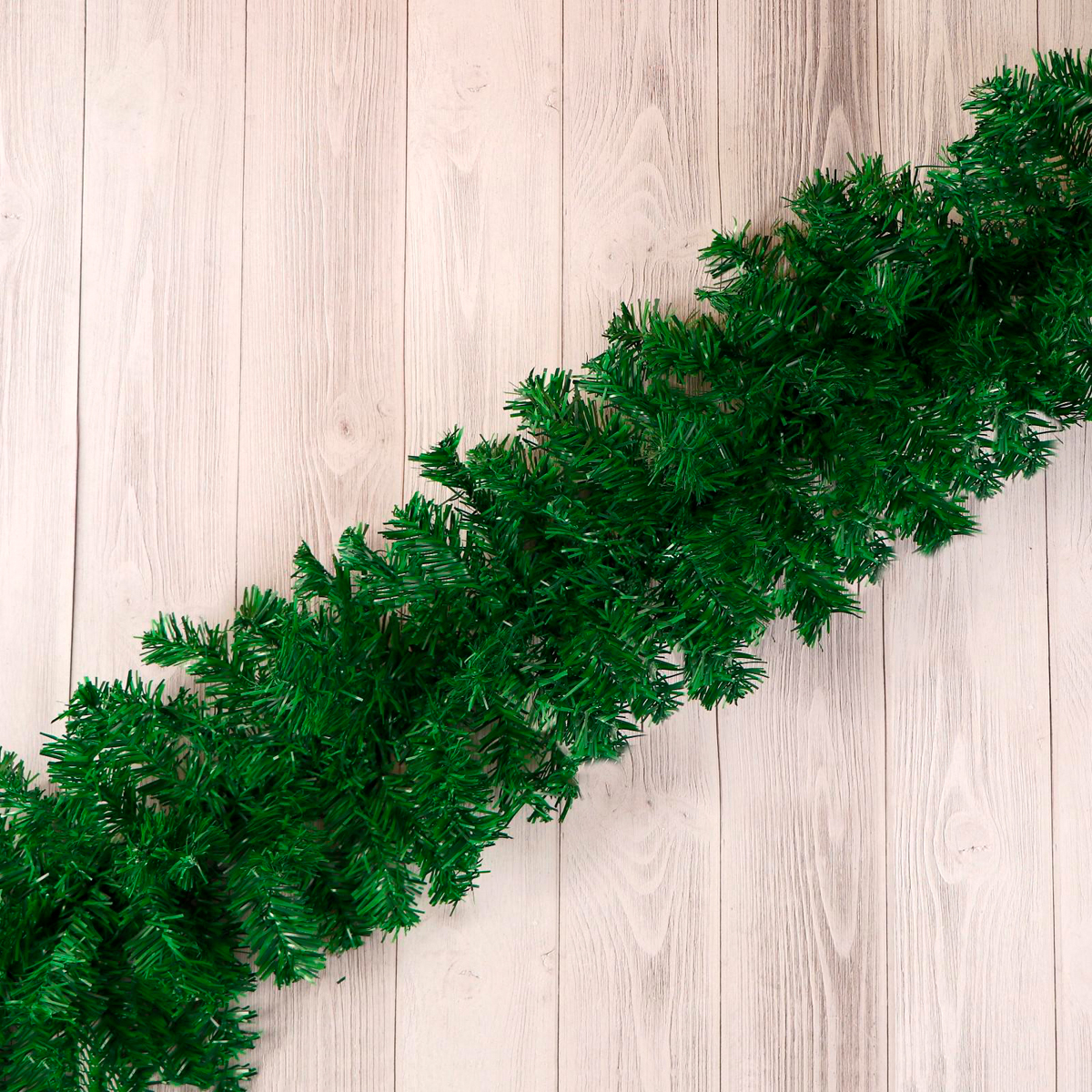 Гирлянда хвойная 270 см  d-25 см, 220 веток "зимнее волшебство" 703947