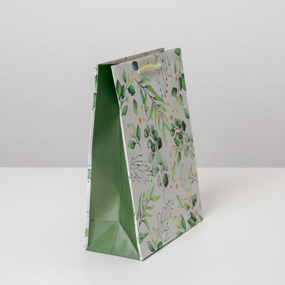 Пакет подарочный ламинир. "present for you" 18*23*8 см (1/350) "доступные радости" 6582637