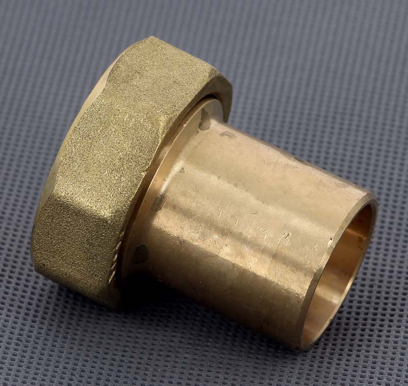 Вставка с накидной гайкой и плоской прокладкой 35x1'1/2 пресс Sanpress VIEGA