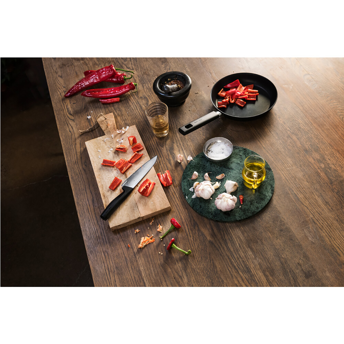 Нож поварской "hard edge" 17,2 см (1/5) "fiskars" 1051748