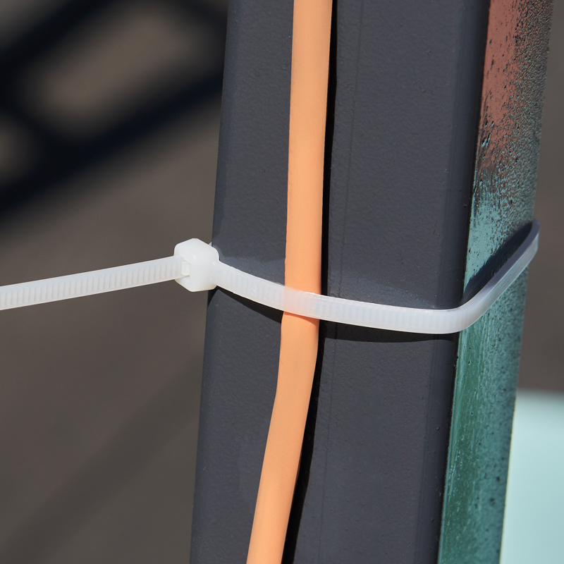 Хомуты нейлон 3,6 х 250 мм (набор 500 шт.), белые (1/20) "rexant" 07-0250-05