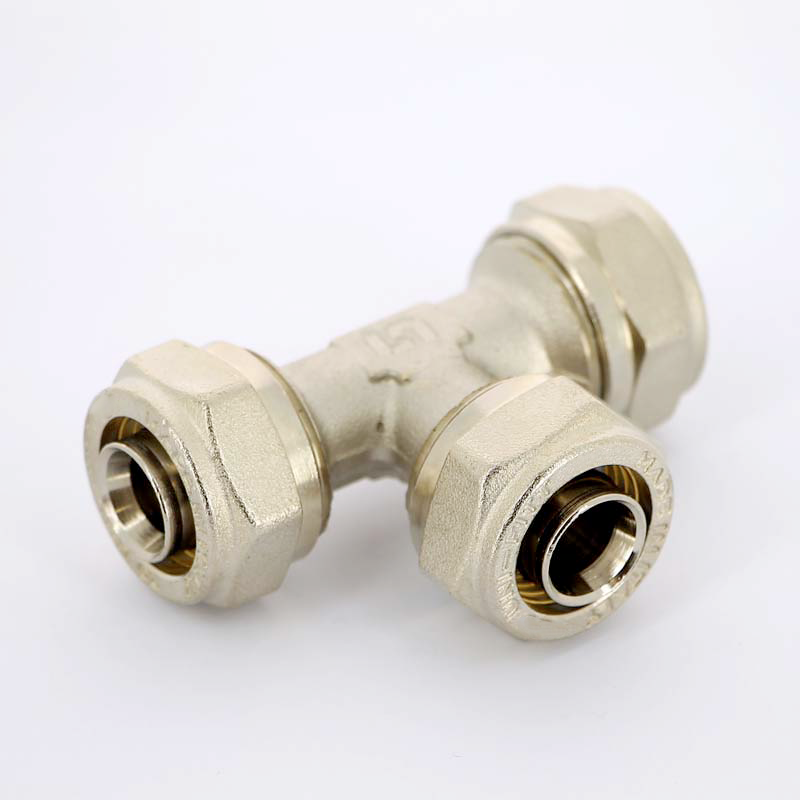 Тройник обжимной 16 х 16 х 16 UNI-FITT для м/п труб