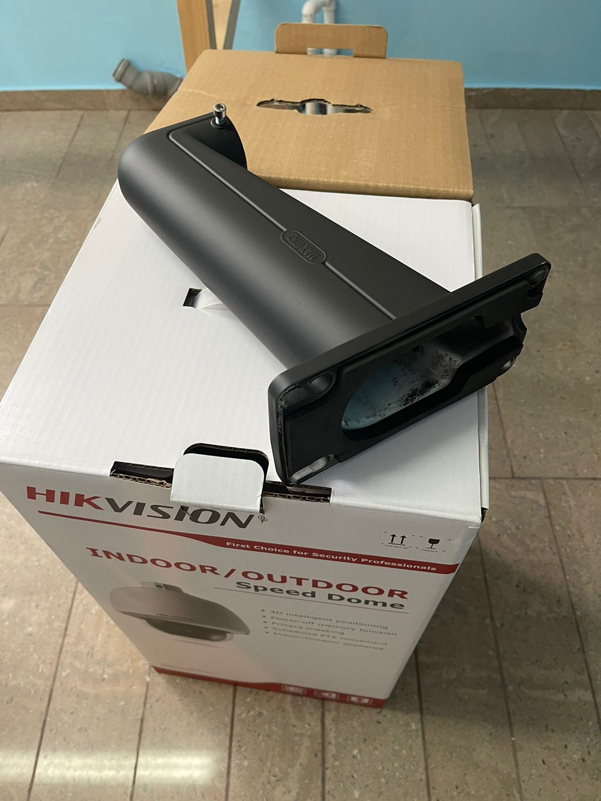 Поворотная IP-камера Hikvision DS-2DE5232W-AE (T5) Черная (RAL 9005)