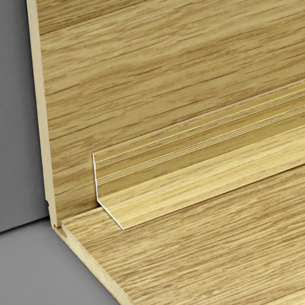 Порог пу-05-1 золото люкс 1,35 м 20 х 20 мм (24)  (пу 05-1.1350.02л)