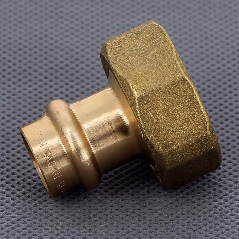 Муфта пресс-В с накидной гайкой и плоским уплотнением 15x1' Sanpress VIEGA