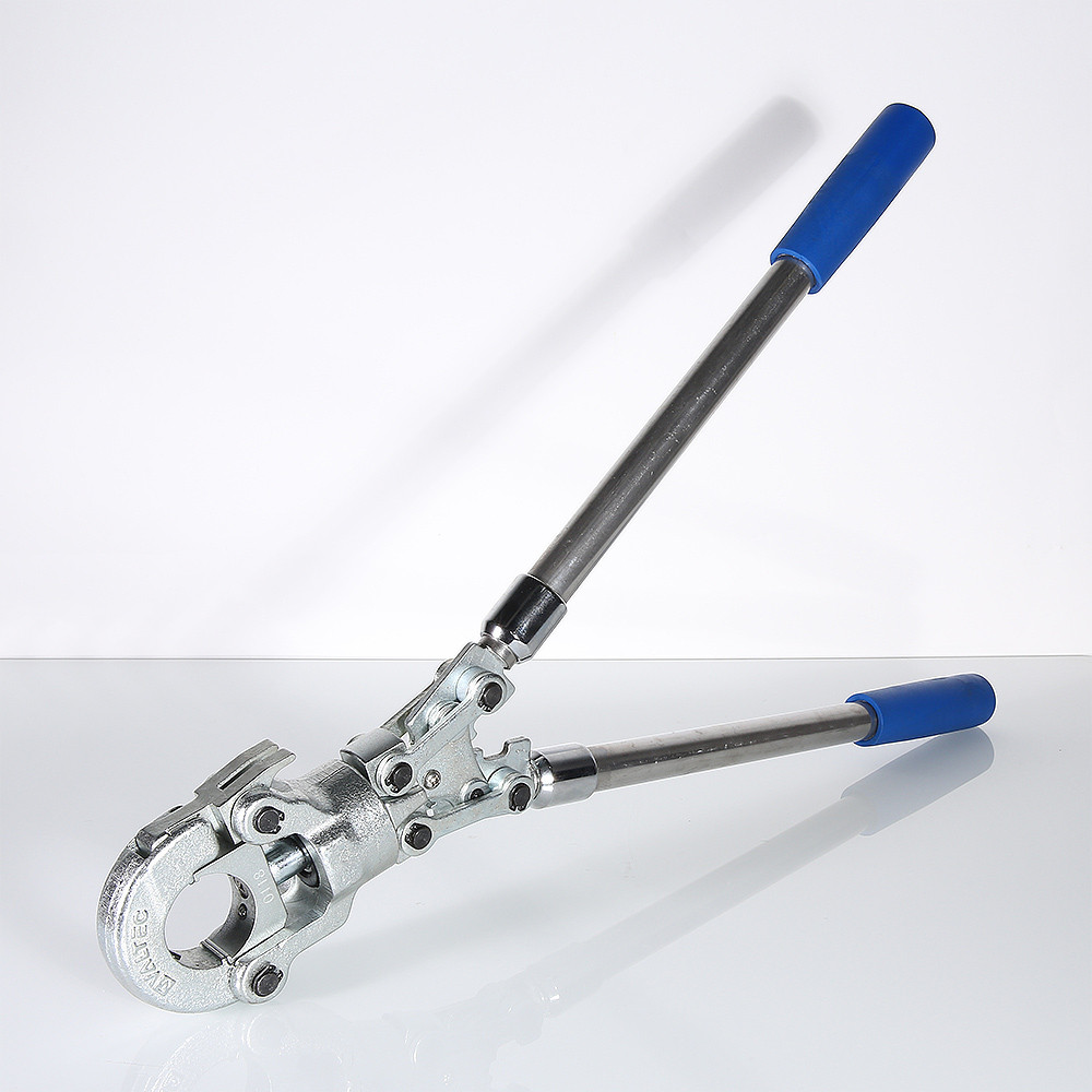 Клещи для пресс устройств с комплектом насадок VALTEC