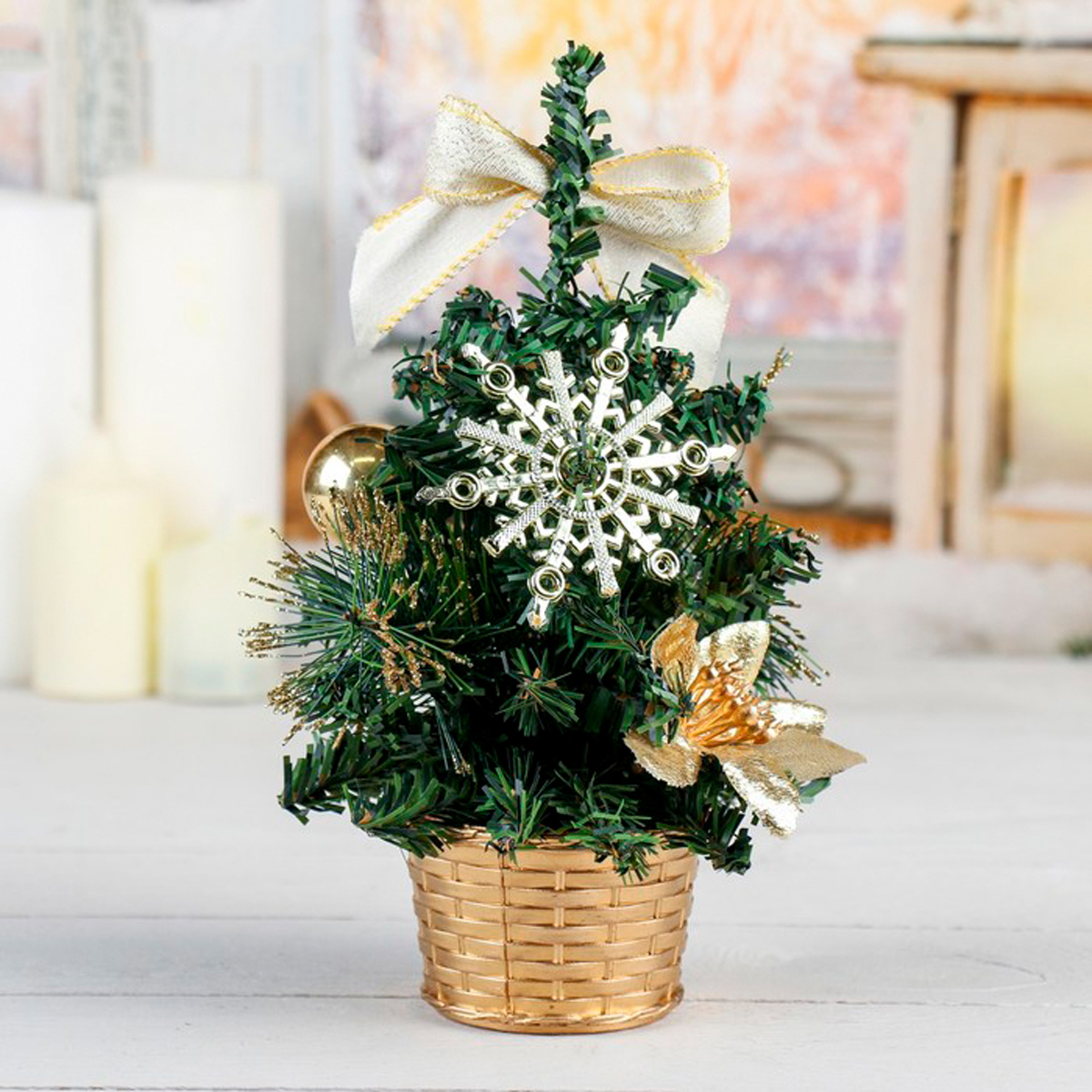 Ель декор. 20 см (зеленая, украшения золото) "зимнее волшебство" 706038