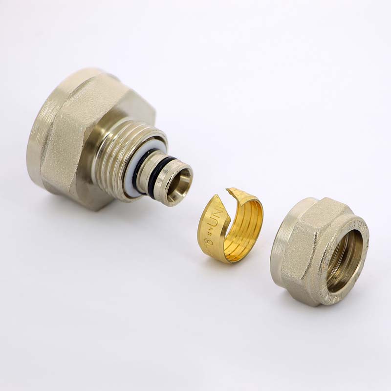 Обжимная муфта ВР 16 х 3/4" UNI-FITT для металлопласта