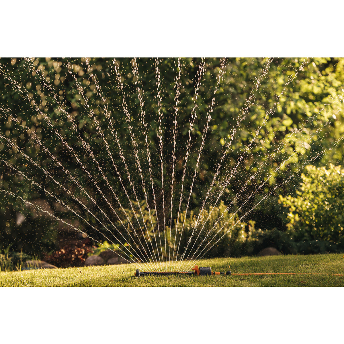 Дождеватель водосберегающий металлич., 20 форсунок (1/6) "fiskars" 1023661