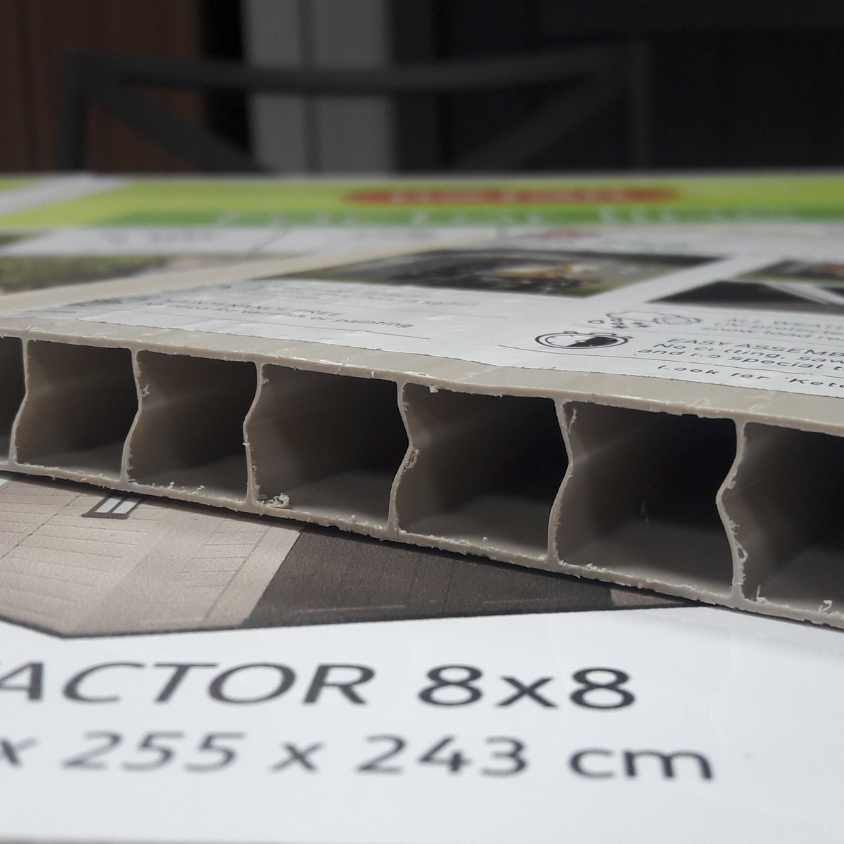 Хозблок пласт. "factor" 248*255*243 см (бежевый) "keter"