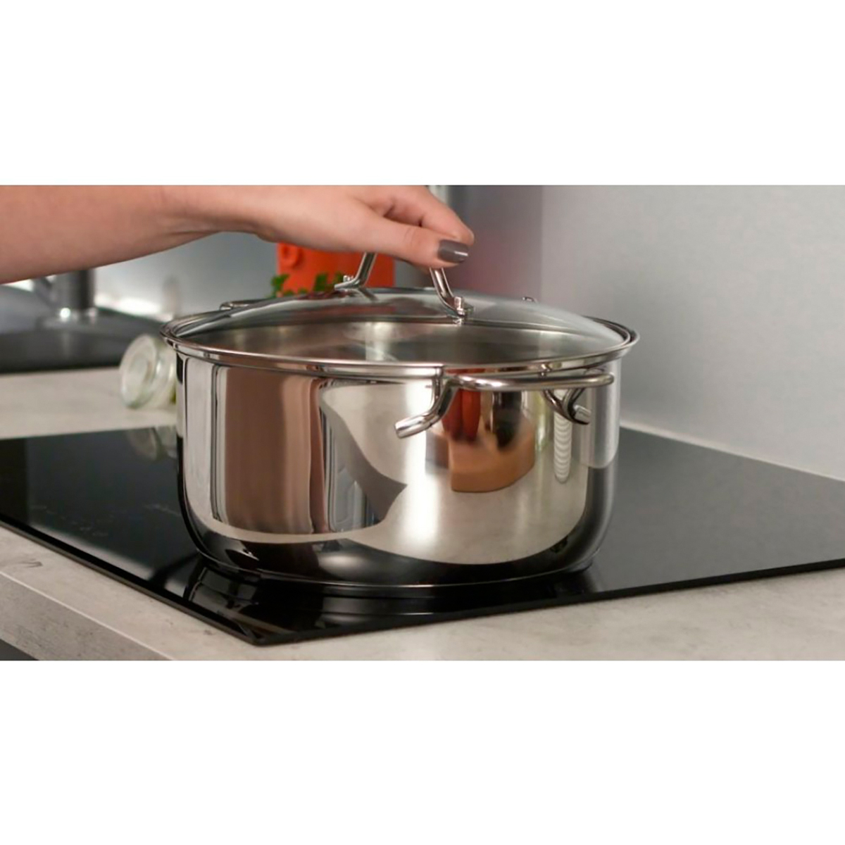 Кастрюля нержав. "intuition" 4,9 л стекл. крышка 24 см (1/4) "tefal" a7024685