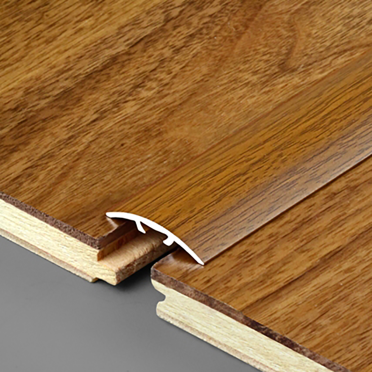 Порог пс-04-2 бук 0,9 м н=31,2 мм (24) скрытый крепеж  (пс 04-2.900.083)