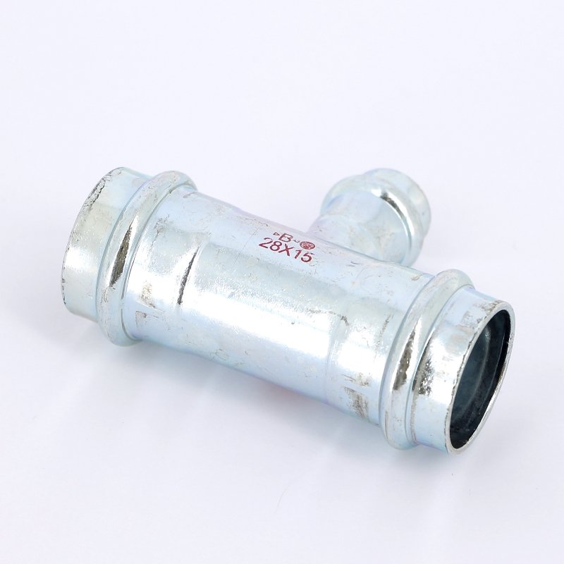 Тройник пресс оцинкованная сталь 28х15х28 IBP