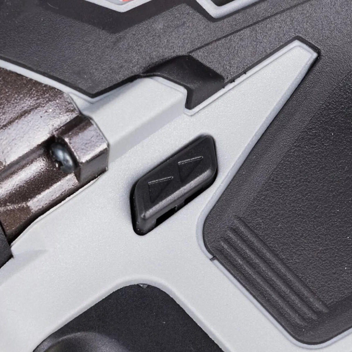 Дрель-шуруповерт аккум. дау-13/18в (кейс, 1 аккум.) (1/5) "интерскол" 574.4.1.70