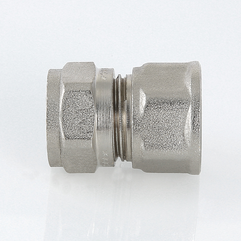 Муфта ВР для металлополимерных труб 16x1/2" VALTEC