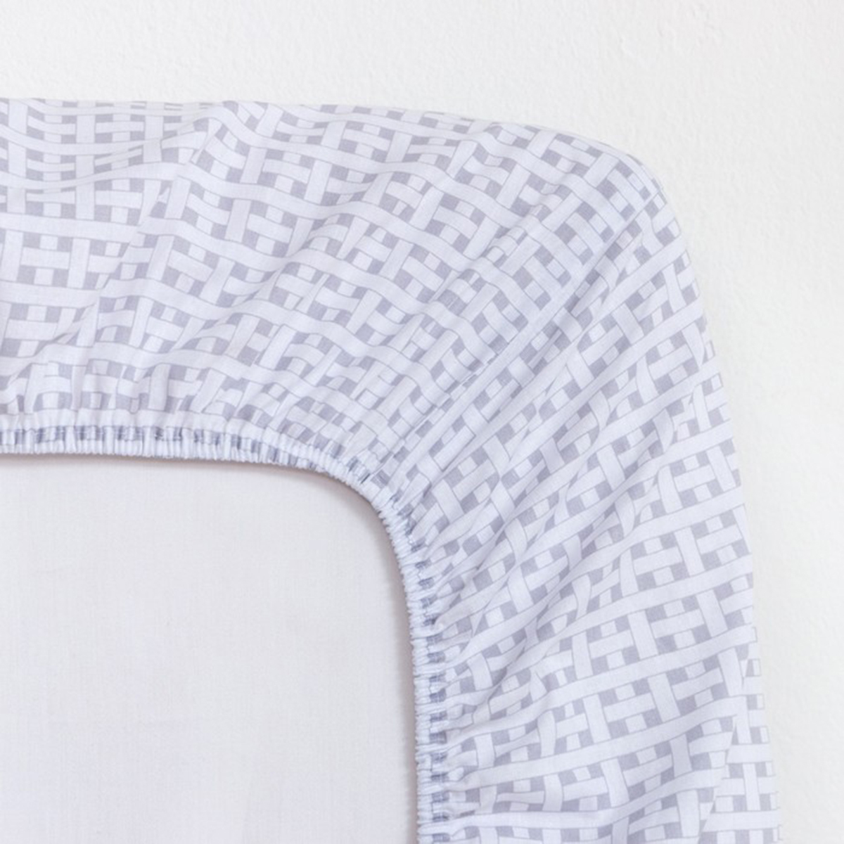 Простыня на резинке "lovelife" 180*200*25 см белый (поплин) (1) 9035778