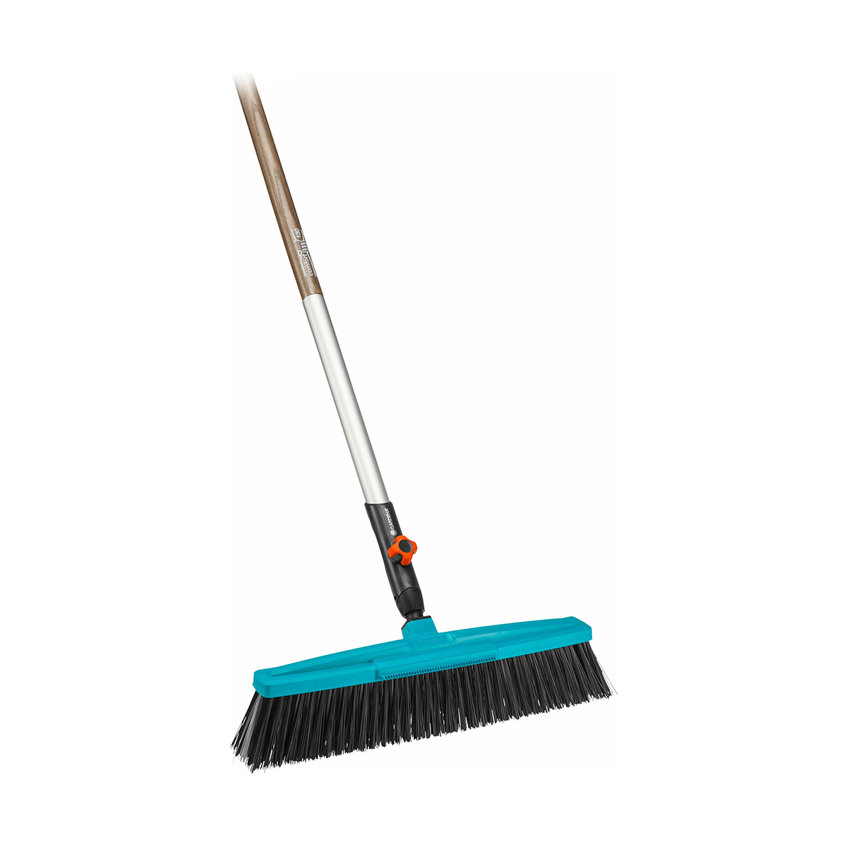 Щетка для дорожек 450 мм (насадка для комбисистемы) с дерев. черен. (1/20) "gardena" 03622-30.000.00