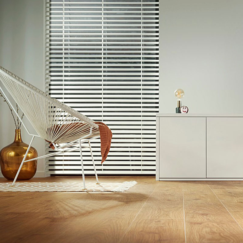 ПВХ-плитка Quick-Step QS LIVYN Balance Click Plus BACP 40025 Дуб коттедж натуральный