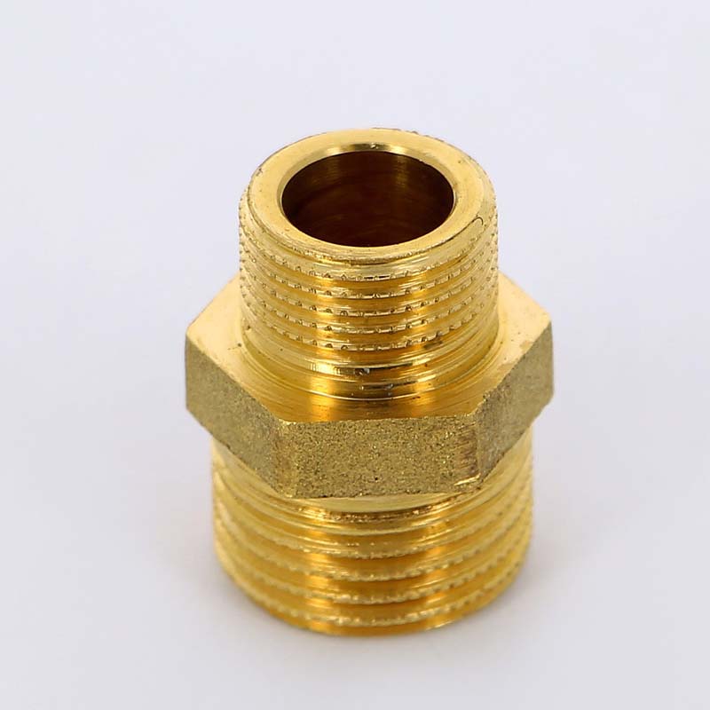 Ниппель редукция 1/2" x 3/8" (НР) латунь UNI-FITT