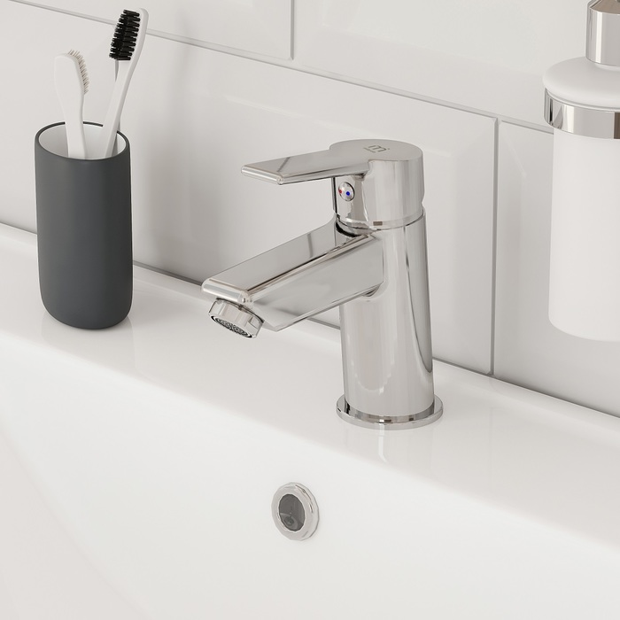 Смеситель для умывальника  stripe (1/12) "milardo" strsb00m01