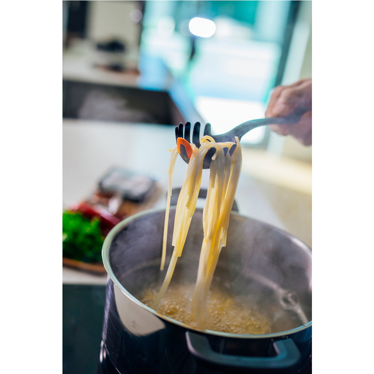 Ложка для спагетти "functional form" (1/6) "fiskars" 1027301