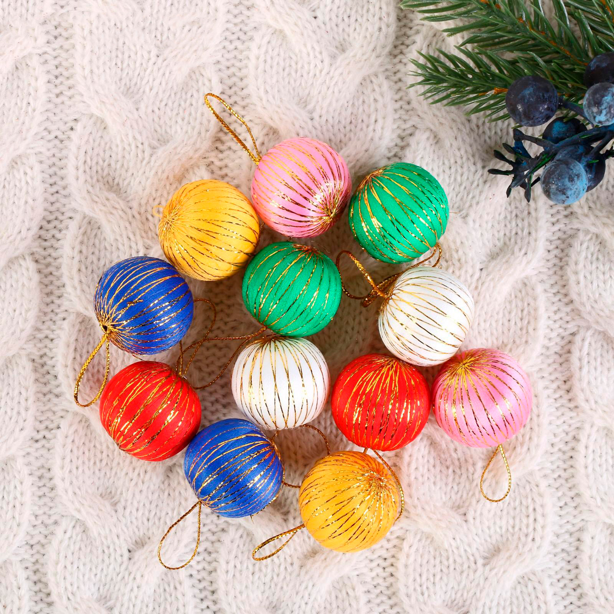 Шары новогодние d-3 см (набор 12 шт.) "золотая нить" цвет микс  "зимнее волшебство" 700978