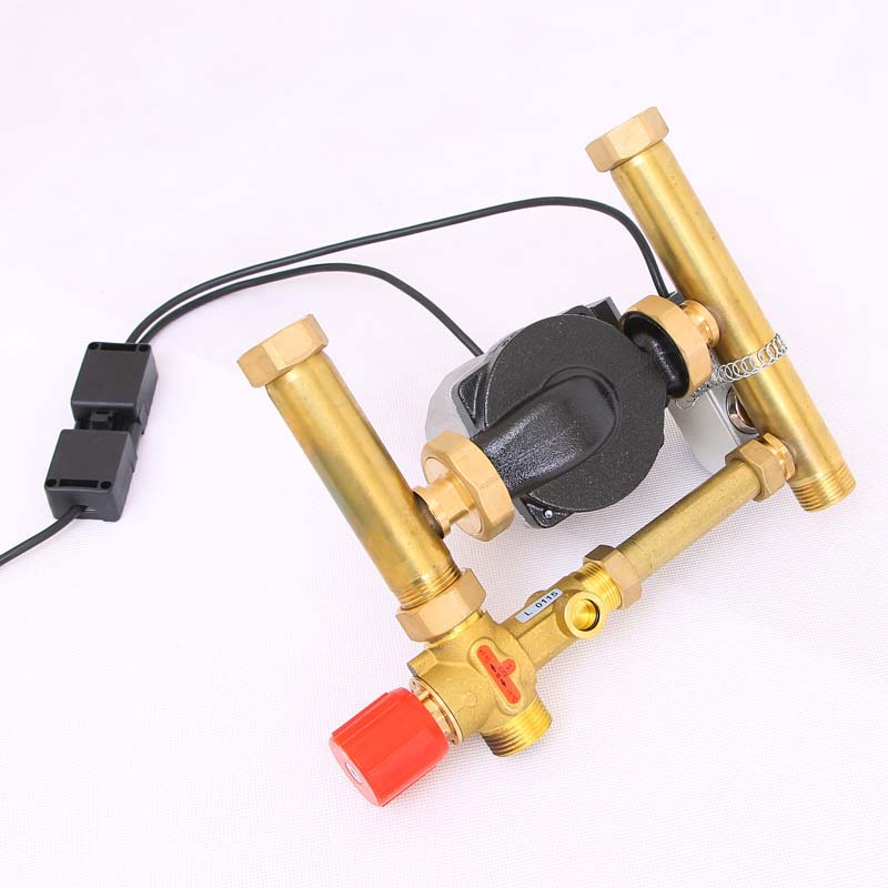 Насосно-смесительная группа WATTS ISOTHERM для коллектора