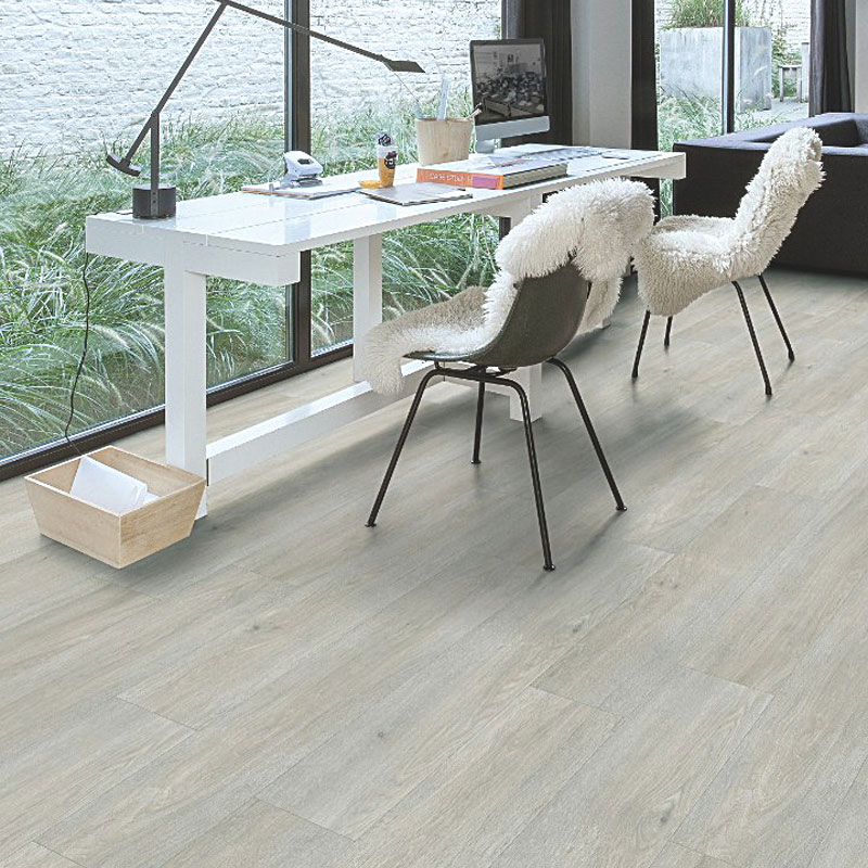 ПВХ-плитка Quick-Step QS LIVYN Balance Click BACL 40052 Шёлковый дуб светлый