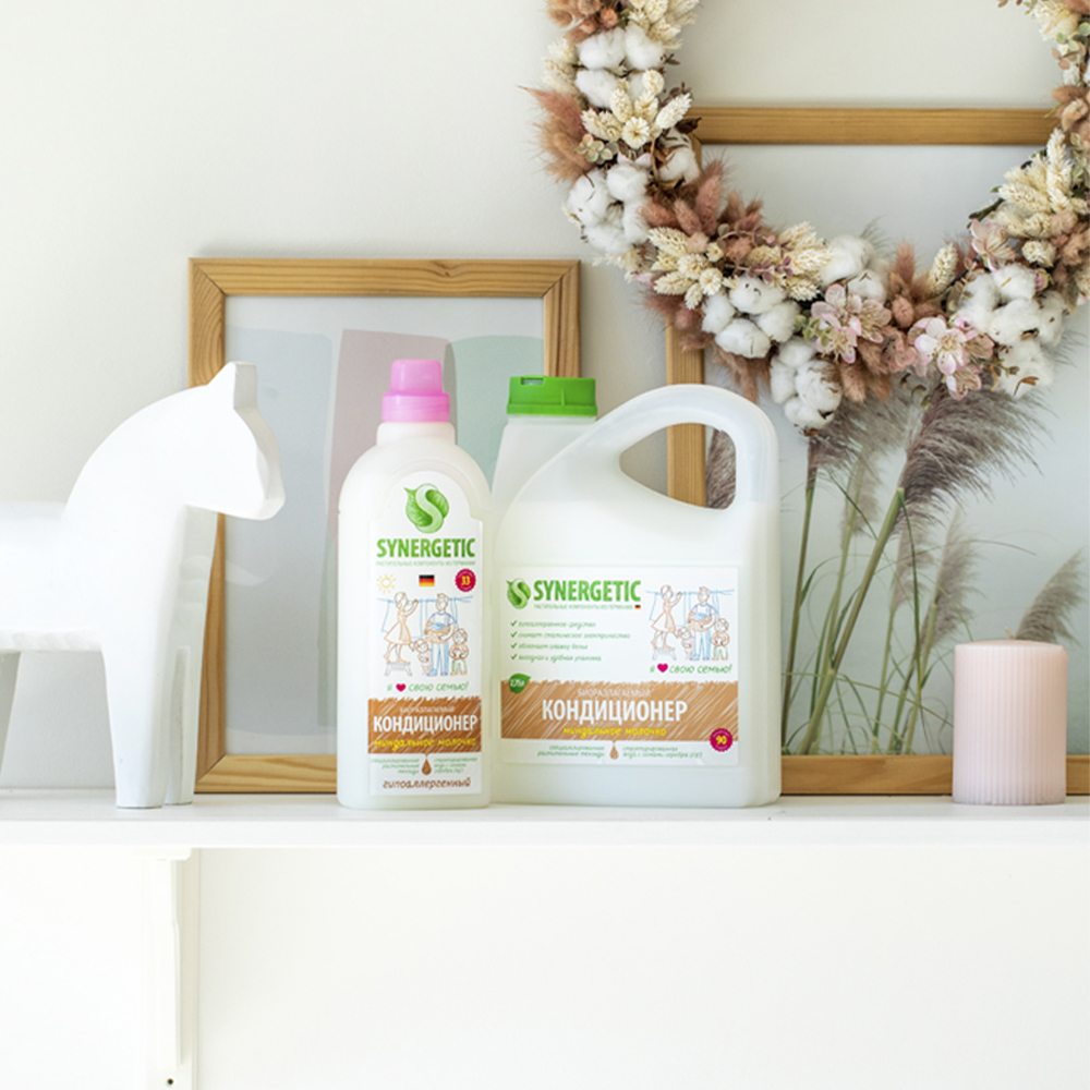 Кондиционер для белья (миндальное молочко)  1 л (1/8) "синергетик"