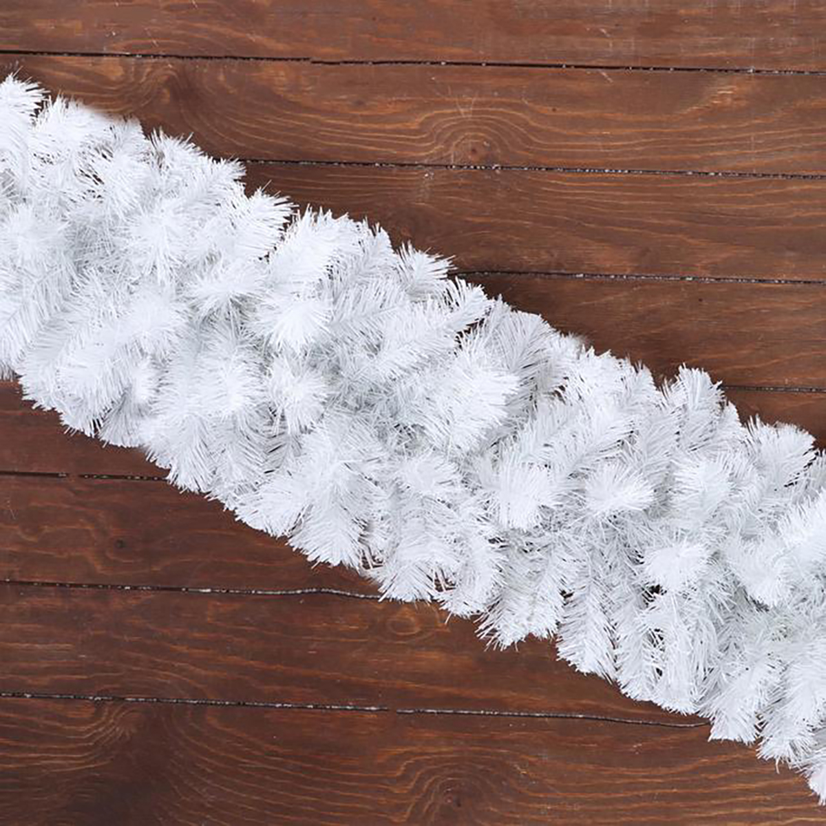 Гирлянда хвойная "жемчужная" 2,7 м  d-30 см (белая) "елкиторг" 2827314