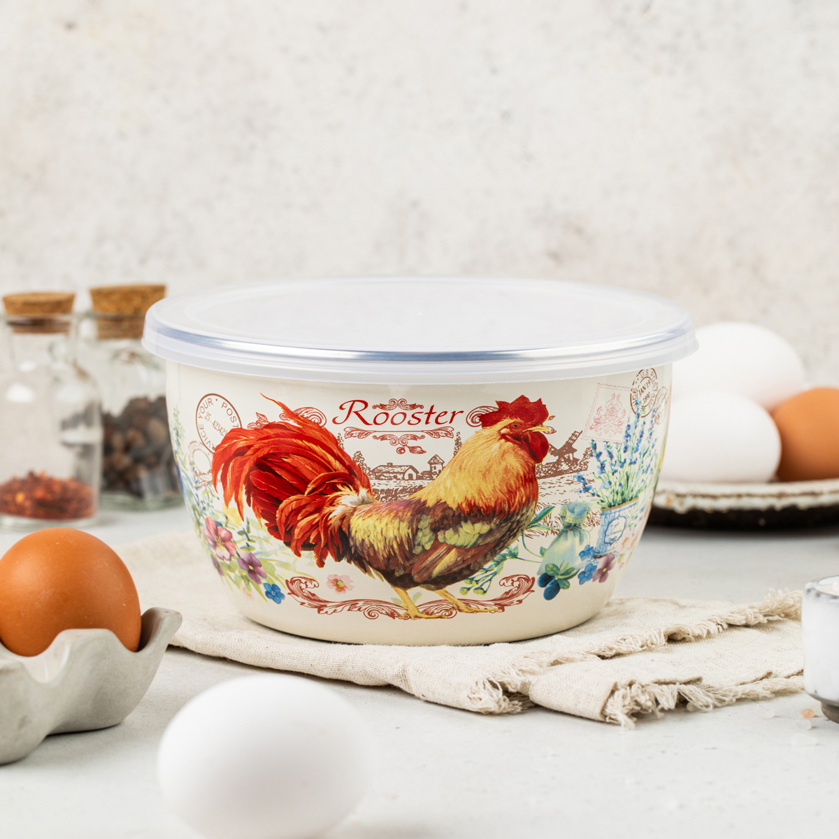 Миска эмалиров. "золотой петушок" 2,4 л, 18 см пласт. крышка (1/4) "metrot"