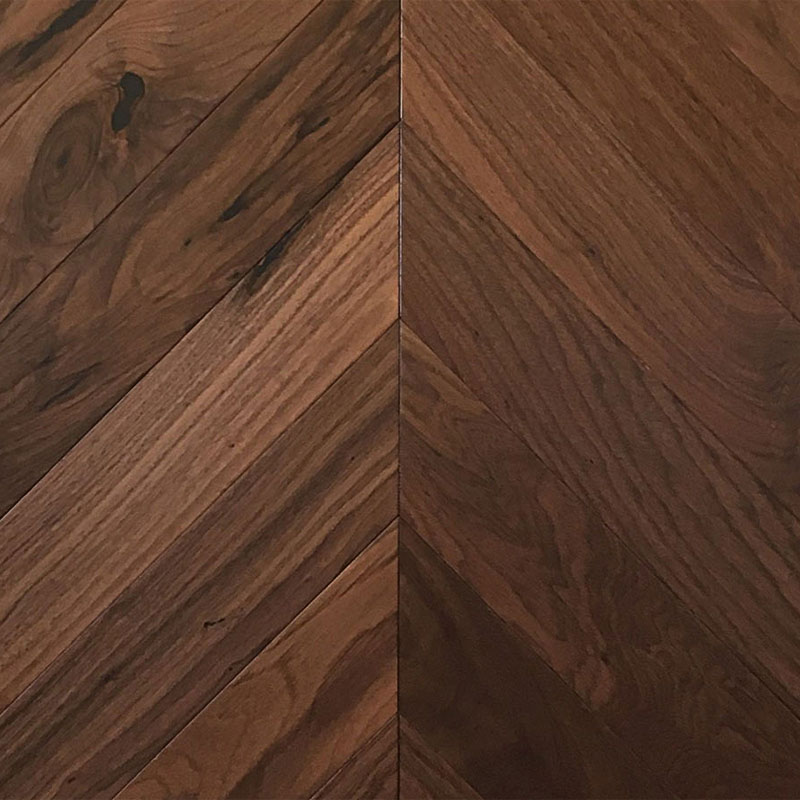 Wood Bee Chevron Американский Орех Кангари гладкий глянец Cangaree, UV-лак gloss 30±5% (левая)