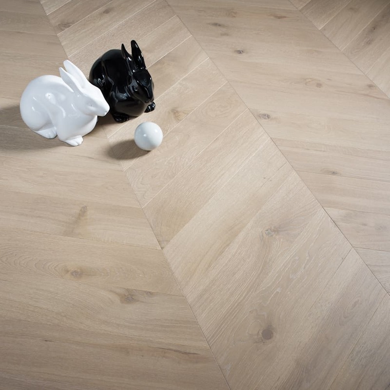 Coswick Французская елка 3-х слойная T&G шип-паз (45°) 1175-3533 Серое дерево (Порода: Дуб)