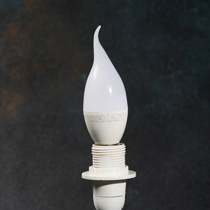 Лампа светодиодная "rexant" свеча на ветру (cw) 7,5w 6500 k 713 лм e14, холод. свет (10/100) 604-047