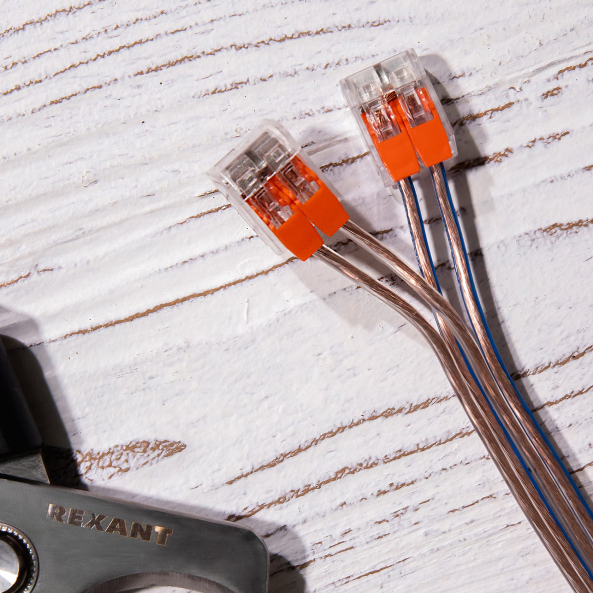 Клеммы универс. компакт. смк 221-412  до 4 мм², 2-проводные упак. 20 шт. (1/10) "rexant" 07-5202-20