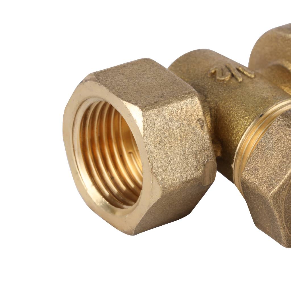 Кран ВВ трехходовой STOUT 1/2" для манометров