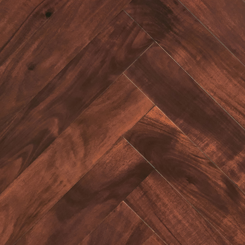 Wood Bee Herringbone Сукупира гладкий глянец Sucupira, UV-лак gloss 40±5% (правая)