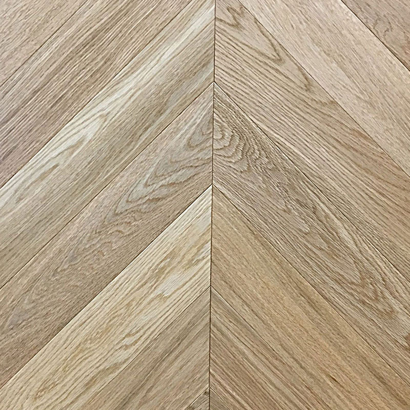 Wood Bee Chevron Дуб Селект гладкий глянец, Select UV-лак gloss 30±5% (левая)