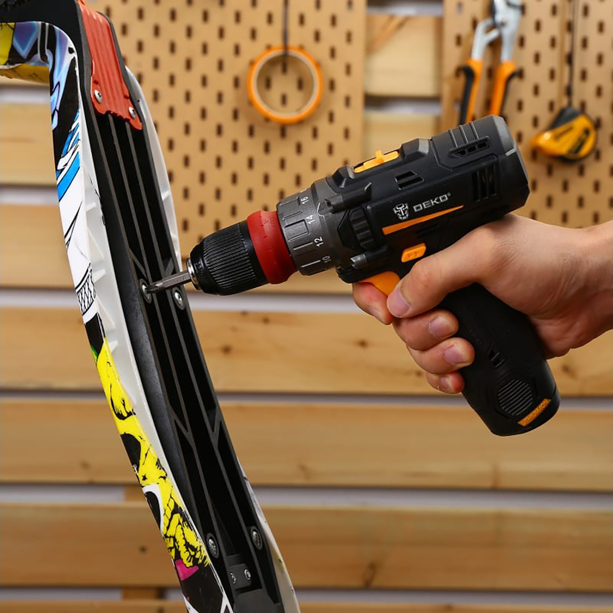 Дрель-шуруповерт аккум. gcd12du3 li-ion со съемным патроном (1) "deko" 063-4114