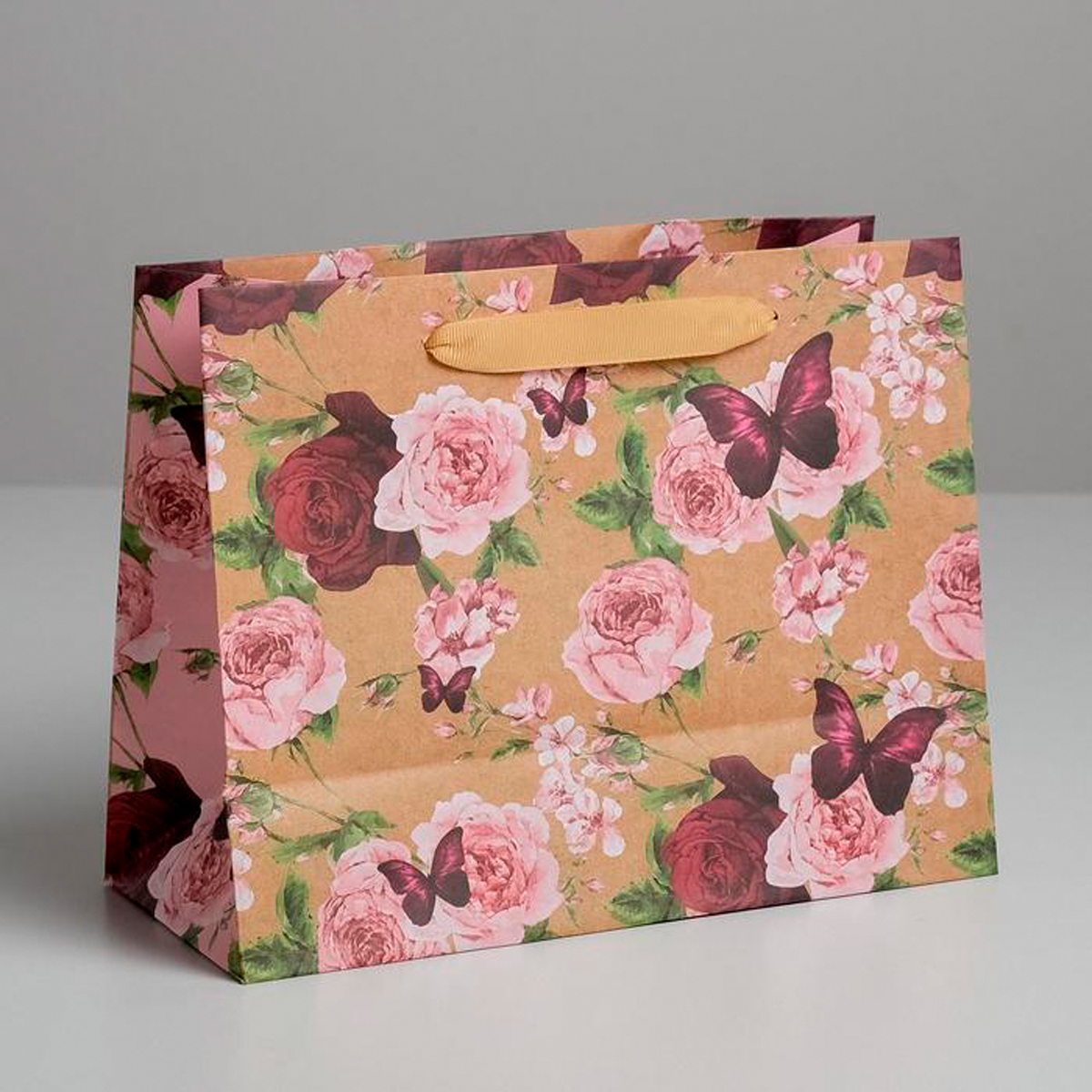 Пакет подарочный крафтовый "бабочки" 23*18*10 см (1/6/300) "дарите счастье" 5165245