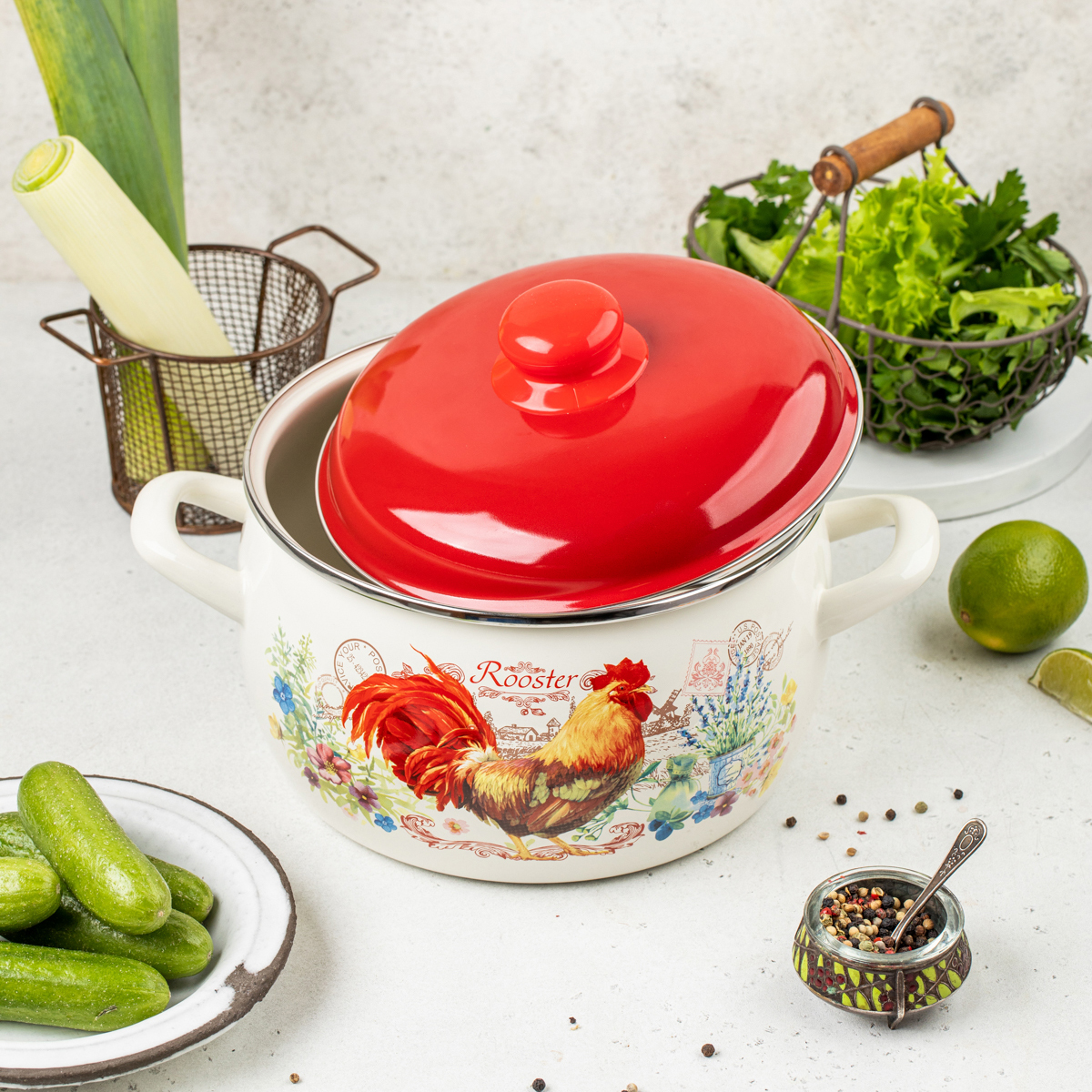 Кастрюля эмалиров. "золотой петушок" 2,2 л, 16 см металл. крышка (1/8) "metrot"